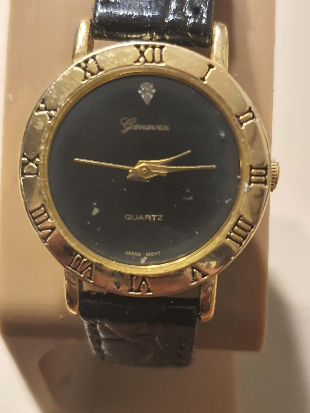 🦋10/$20🦋 Genevex Goldtone/Black Diamond Leather Women's Watch